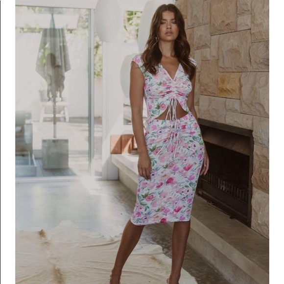 DANIELLE TOP (WEEKEND SALE) - Picture 3 of 3